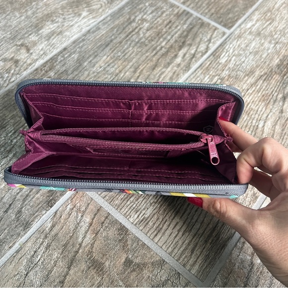 Vera Bradley RFID Protection Wallet Wristlet, Midtown Print, Women’s Accessories - Picture 4 of 8